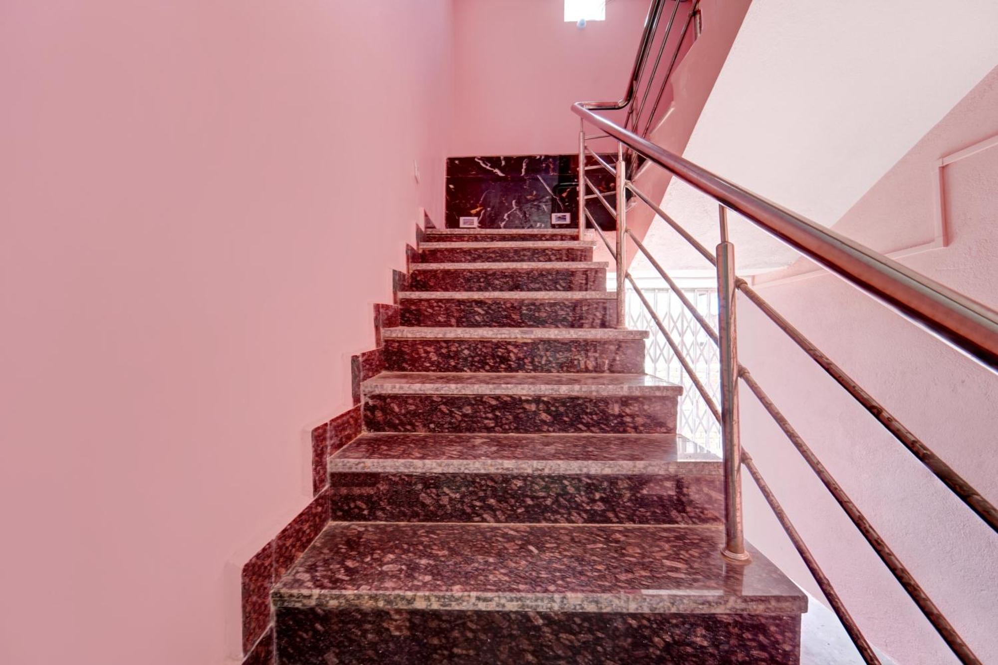 Hotel O Radha Rani Hotel Rajgir Exterior photo